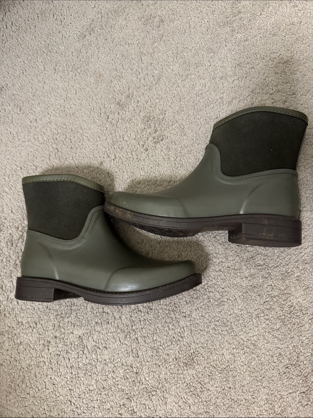 UGG Green Short Waterproof Ankle Boots - Picture 2 of 13